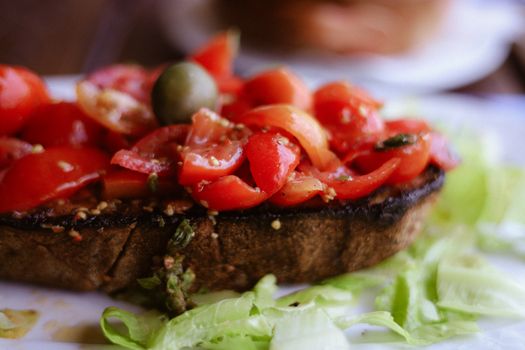 Bruschetta al Pomodoro — Pizza Dvor