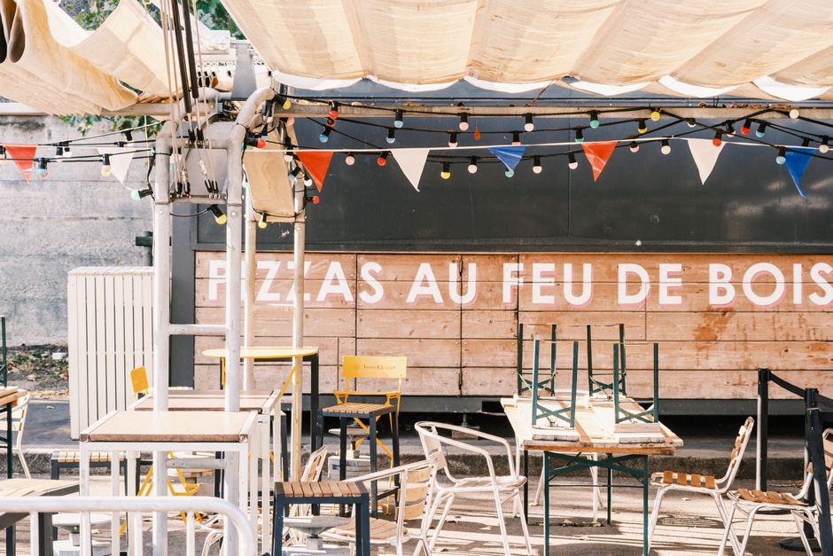 Interiér reštaurácie Pizza Dvor