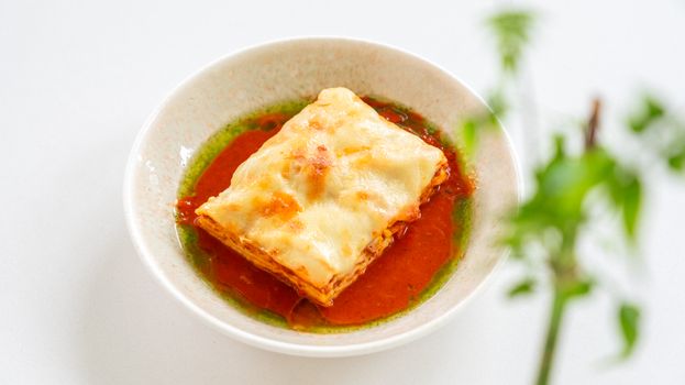 Tagliatelle Bolognese — Pizza Dvor