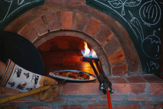 Pizza Dvor Speciale — Pizza Dvor